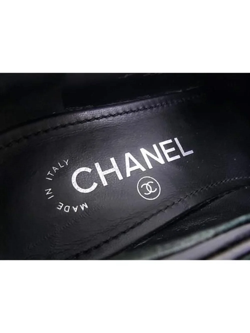 Chanel CC Logo Chain Patent Leather Loafers Shoes Black